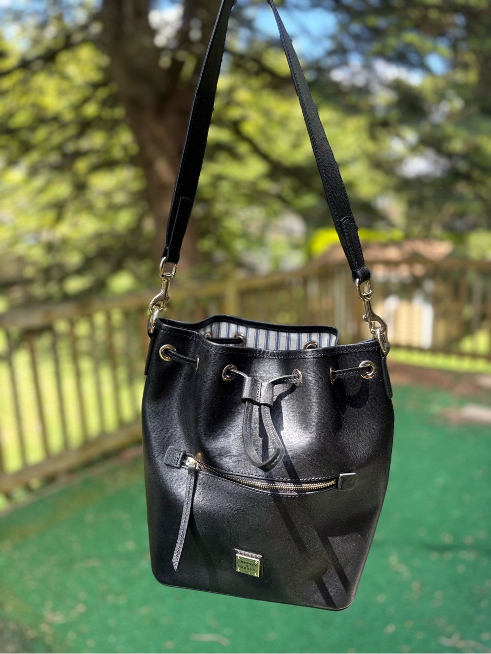 NWOT Dooney And Bourke Black Saffiano Bucket Drawstring Bag
